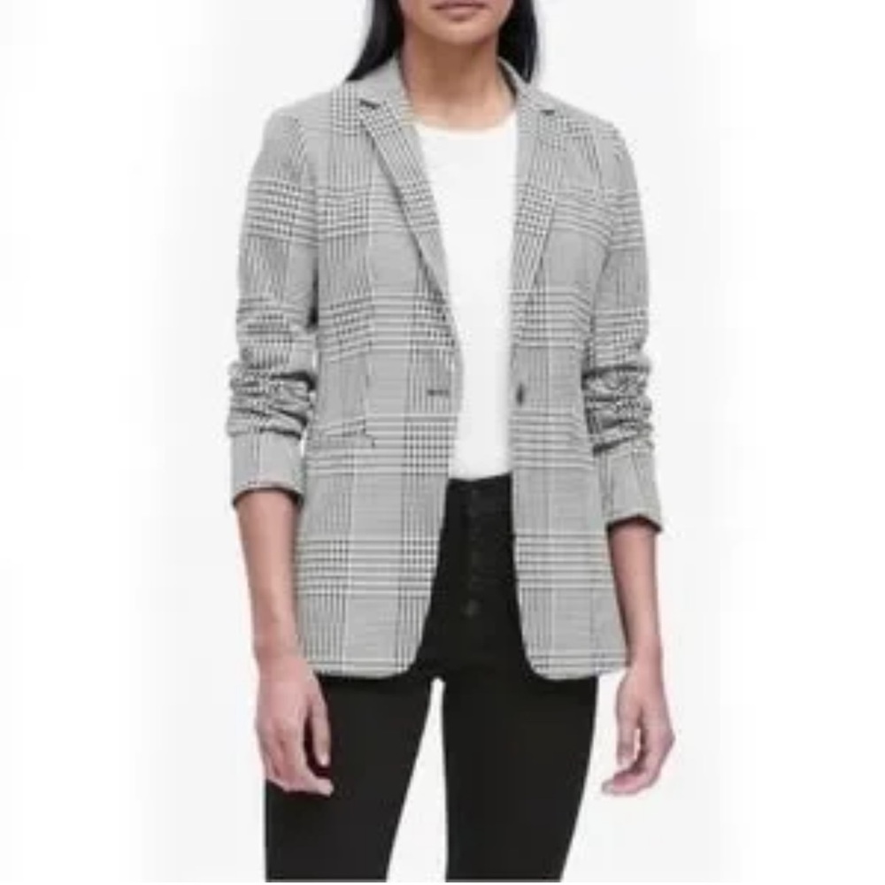 Banana Republic like new plaid Long and Lean Blazer